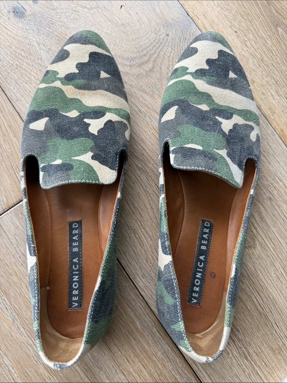 Veronica Beard Loafers Green Camo Canvas Flat Size 38